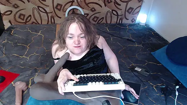 MiniNatalie online show from 03-17-25, 11:00