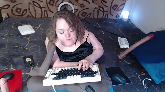 MiniNatalie online show from 03-19-25, 02:59