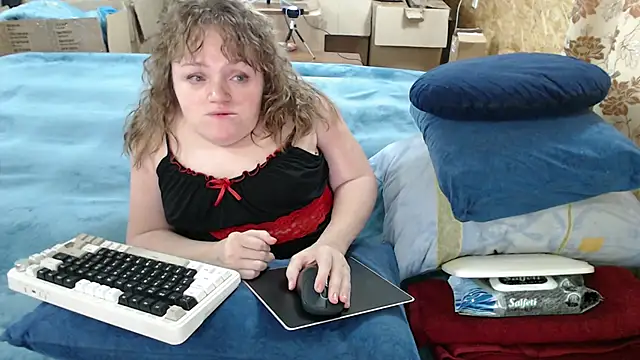 MiniNatalie online show from 09-09-25, 04:34