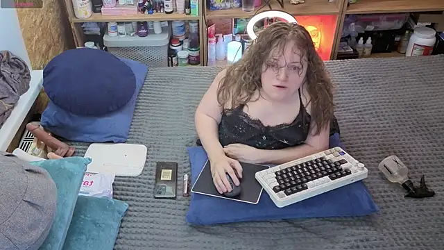 MiniNatalie online show from 03-29-26, 08:14