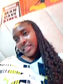 Snapshot of Sweet_mella chatting on 04-18-26, 07:07 Sweet mella online show from 04-18-26, 07:07