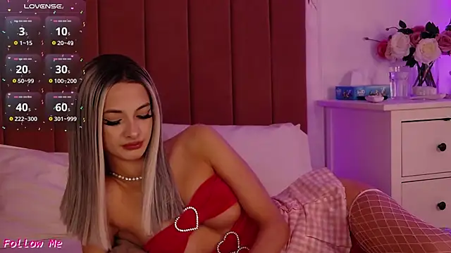 PinkySparks online show from 02-25-26, 07:01