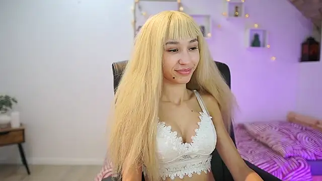 Snapshot of Amai__Liu chatting on 11-21-25, 09:19 Amai Liu online show from 11-21-25, 09:19