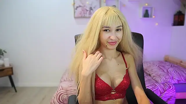 Snapshot of Amai__Liu chatting on 11-25-25, 06:52 Amai Liu online show from 11-25-25, 06:52