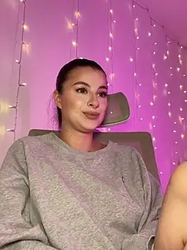 Mia-Minou online show from 10-24-25, 10:33