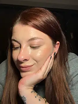Mia-Minou online show from 06-12-26, 10:52