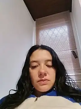 Isabella 21x online show from 06-08-26, 11:43