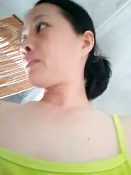 Snapshot of Aninyin22 chatting on 06-02-26, 01:40 Aninyin22 online show from 06-02-26, 01:40