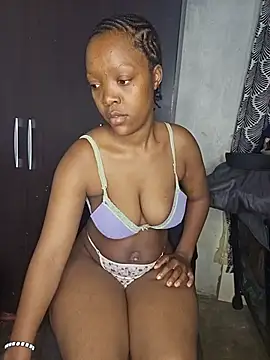 Snapshot of curvysexybody chatting on 07-30-26, 12:42 curvysexybody online show from 07-30-26, 12:42