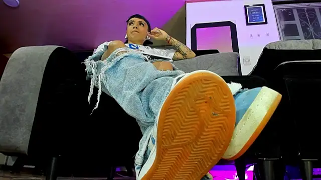 vivi-honey online show from 10-02-25, 12:17