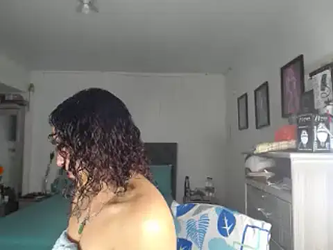 Snapshot of Corina_hot chatting on 12-06-24, 04:36 Corina hot online show from 12-06-24, 04:36