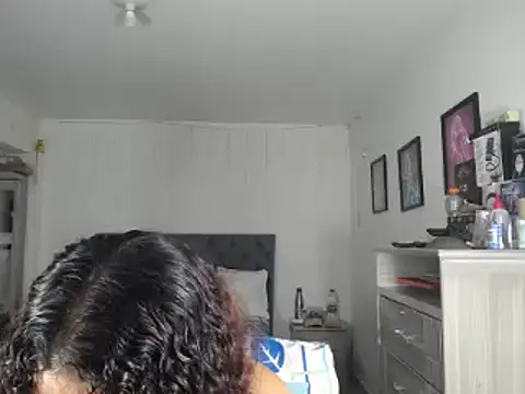 Snapshot of Corina_hot chatting on 12-26-24, 12:14 Corina hot online show from 12-26-24, 12:14