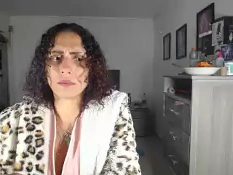 Snapshot of Corina_hot chatting on 12-29-24, 04:48 Corina hot online show from 12-29-24, 04:48