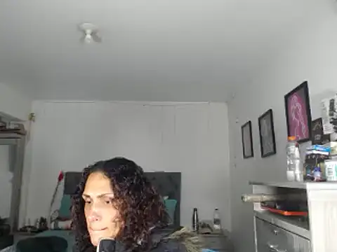 Snapshot of Corina_hot chatting on 01-04-25, 01:31 Corina hot online show from 01-04-25, 01:31