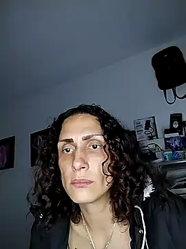 Snapshot of Corina_hot chatting on 01-09-25, 03:15 Corina hot online show from 01-09-25, 03:15