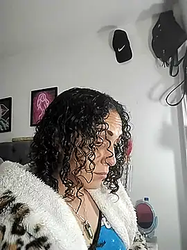 Snapshot of Corina_hot chatting on 03-20-25, 02:51 Corina hot online show from 03-20-25, 02:51