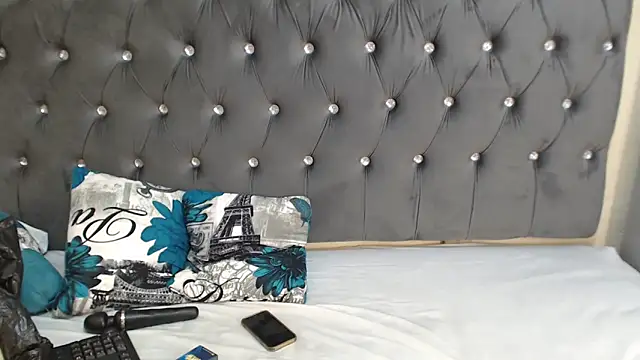 Miss Moriah online show from 02-11-25, 11:10