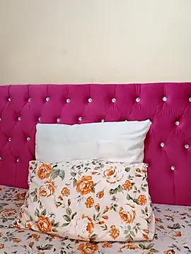 Miss Moriah online show from 03-11-25, 03:12