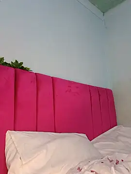 Snapshot of Miss_Moriah chatting on 07-18-26, 04:27 Miss Moriah online show from 07-18-26, 04:27
