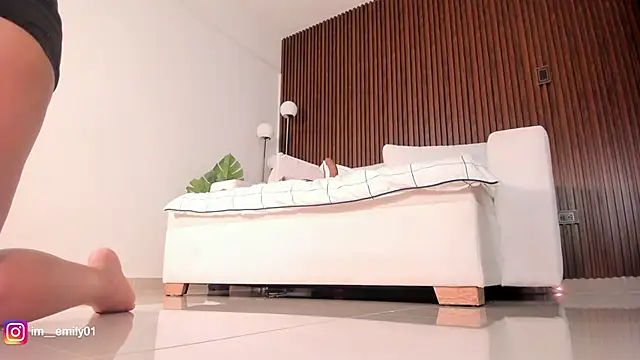 molly cams8 online show from 04-19-26, 06:10