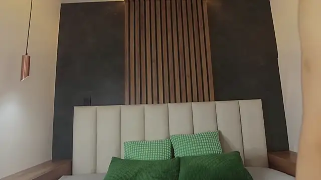 AmyPalmmer online show from 10-20-25, 11:43