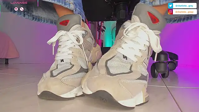 charlotte  grey online show from 09-08-25, 07:57