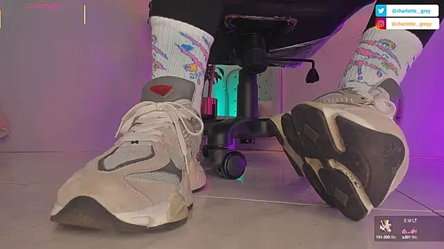 charlotte  grey online show from 09-19-25, 08:31