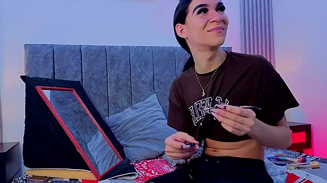 Mia thompson 19 online show from 09-23-25, 03:37