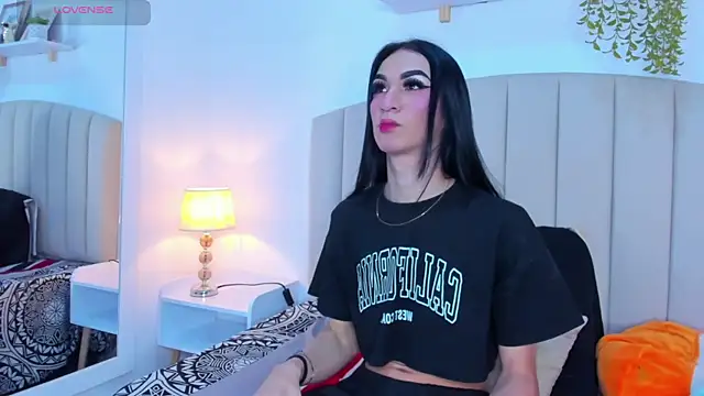 Mia thompson 19 online show from 10-09-25, 07:56