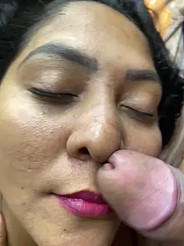 Snapshot of mayemarc chatting on 01-17-25, 02:29 mayemarc online show from 01-17-25, 02:29