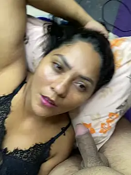 Snapshot of mayemarc chatting on 02-13-25, 06:48 mayemarc online show from 02-13-25, 06:48