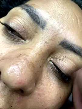 Snapshot of mayemarc chatting on 10-08-25, 07:33 mayemarc online show from 10-08-25, 07:33