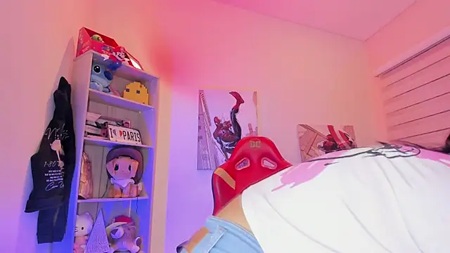 madelyn rose  online show from 01-16-25, 01:58