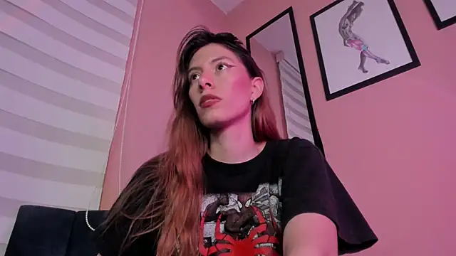 Snapshot of SensualJane2 chatting on 06-11-26, 05:38 SensualJane2 online show from 06-11-26, 05:38