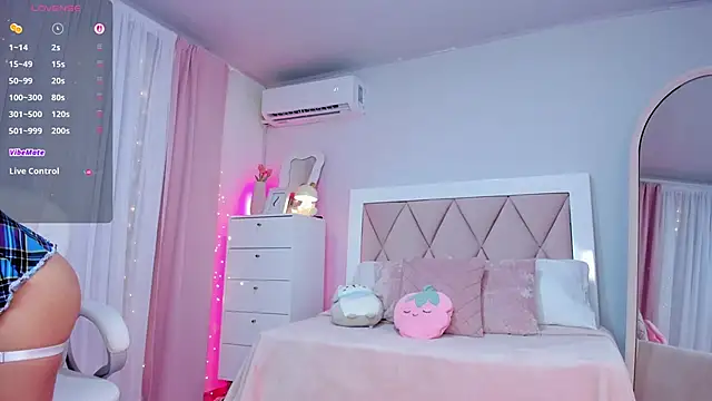 Snapshot of ania_sweet18 chatting on 02-28-25, 12:21 ania sweet18 online show from 02-28-25, 12:21