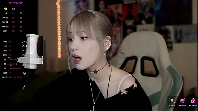 Snapshot of Traharaa chatting on 03-06-26, 01:18 Traharaa online show from 03-06-26, 01:18