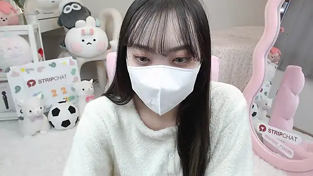 momo room online show from 02-02-25, 03:32