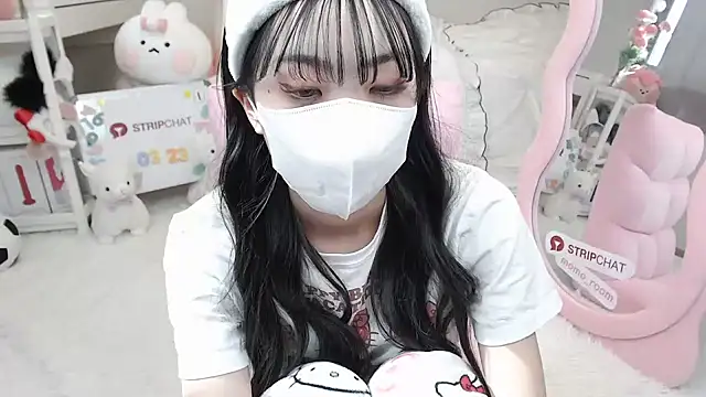 momo room online show from 03-23-25, 05:54