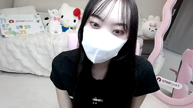 momo room online show from 09-30-25, 10:31