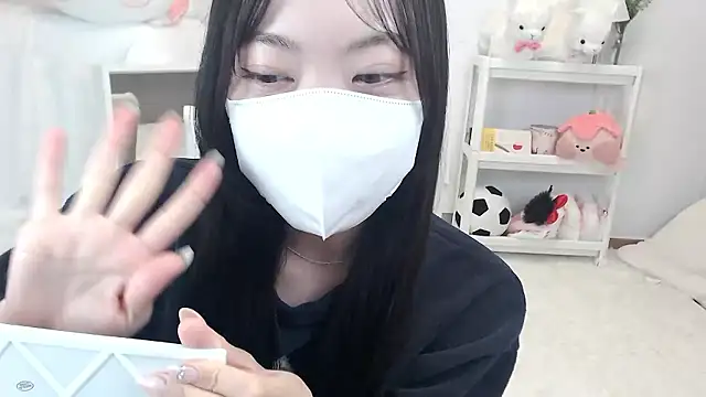 momo room online show from 04-25-26, 01:41