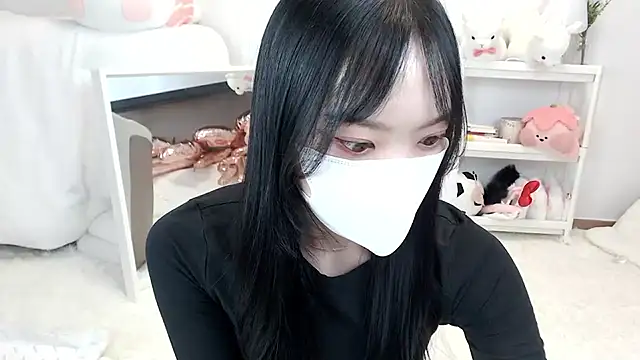 momo room online show from 06-06-26, 05:56