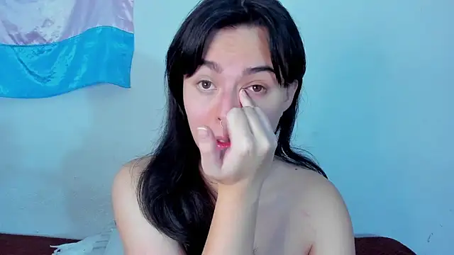 elizabethtaylorxxx online show from 04-19-26, 12:37