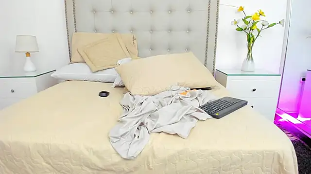 Cataleyalove ADY online show from 04-19-26, 06:10