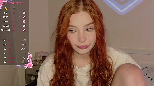 Snapshot of cinnabon_girls chatting on 03-14-25, 05:35 cinnabon girls online show from 03-14-25, 05:35