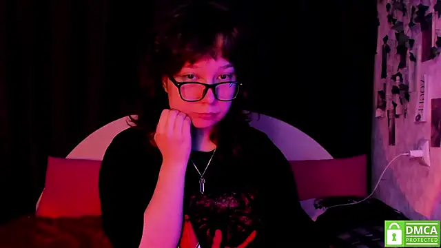 dreamgirllovee online show from 10-24-25, 10:06