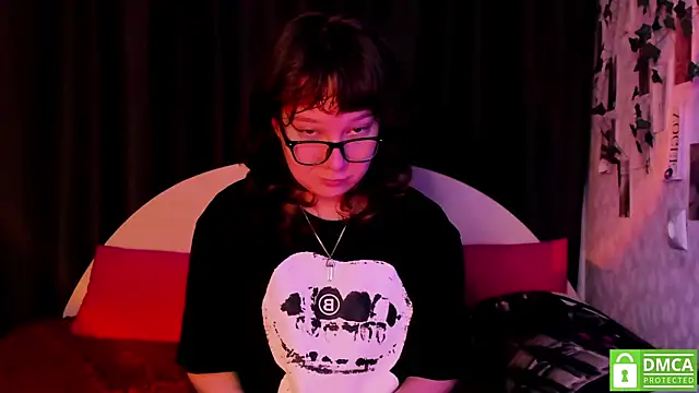 dreamgirllovee online show from 10-27-25, 02:04