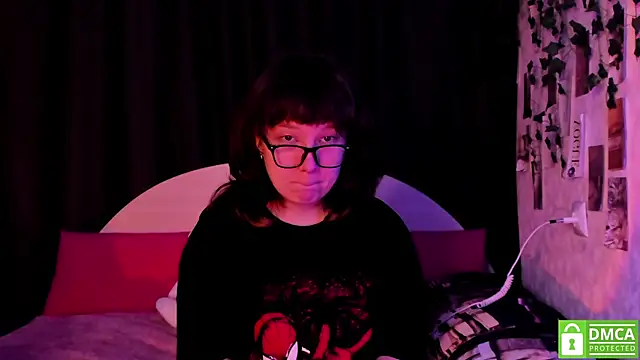 dreamgirllovee online show from 11-22-25, 07:46