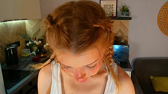 Hannah Carr online show from 06-12-26, 02:49