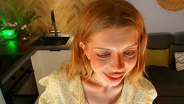 Hannah Carr online show from 06-13-26, 04:27