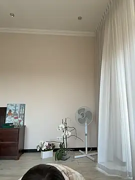 Hott Lolla online show from 09-09-25, 09:42